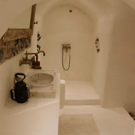 Canava Santorini * Emporio (Santorini)