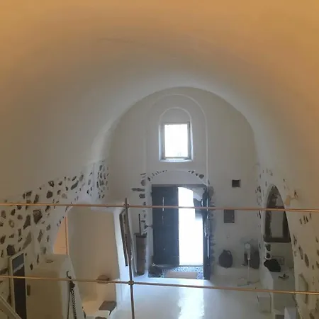 Canava Santorini
