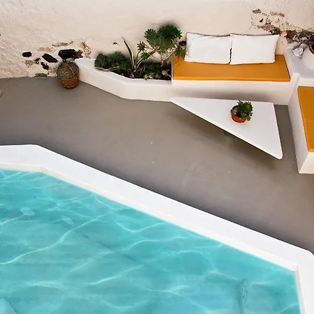 Canava Santorini Emporio (Santorini)